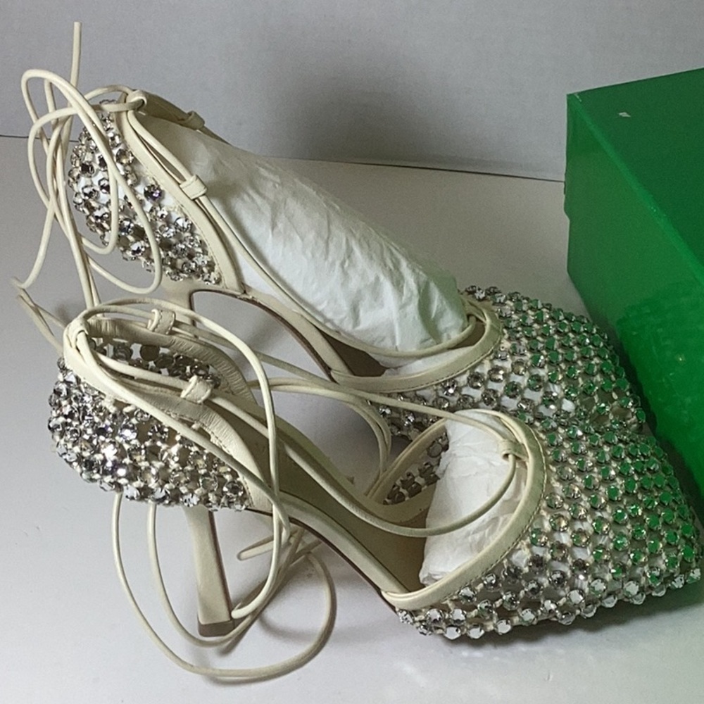 BOTTEGA VENETA
Stretch Lace Up Sandal - Picture 6 of 13